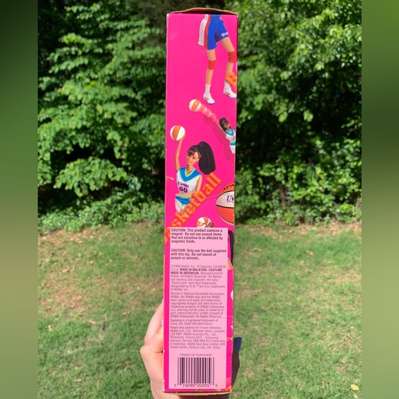 Vintage WNBA Barbie Doll - Picture 8 of 16